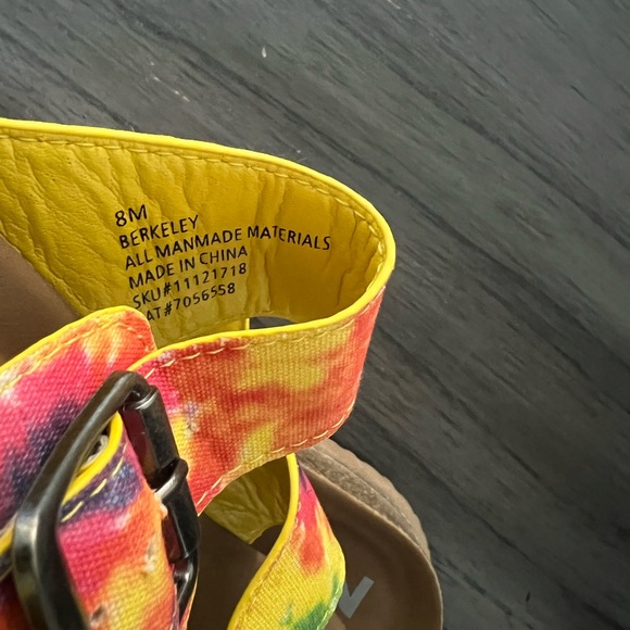 Tie Dye Sandals - Picture 5 of 5